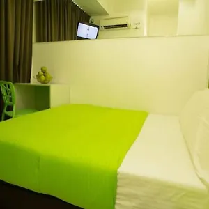 Apple Hotel