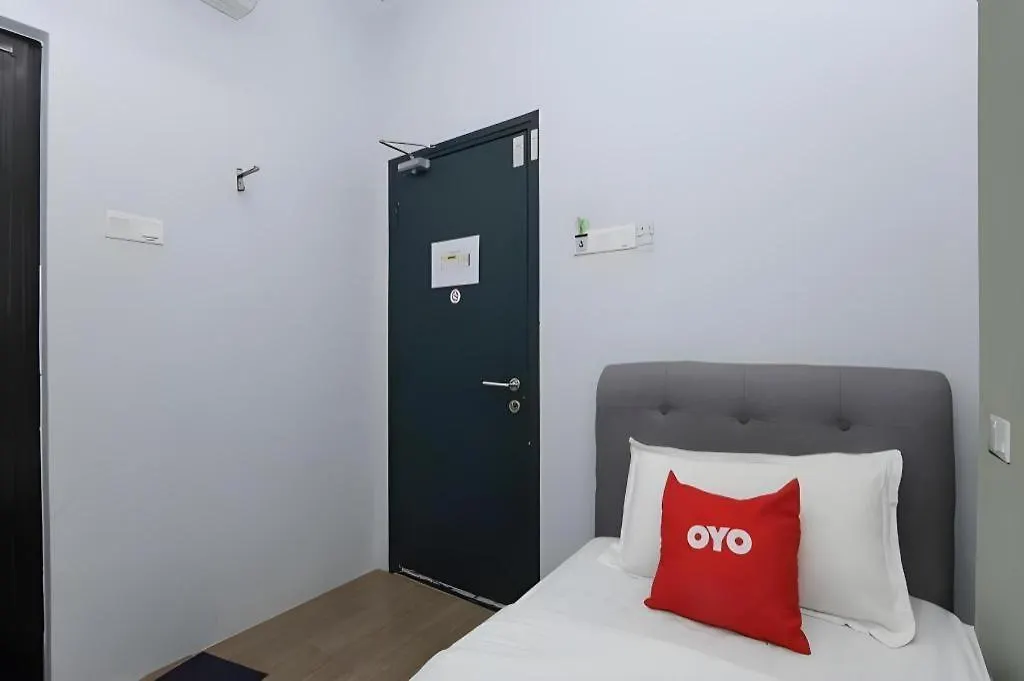 Oyo 90399 Green Home Hotel Kuala Lumpur