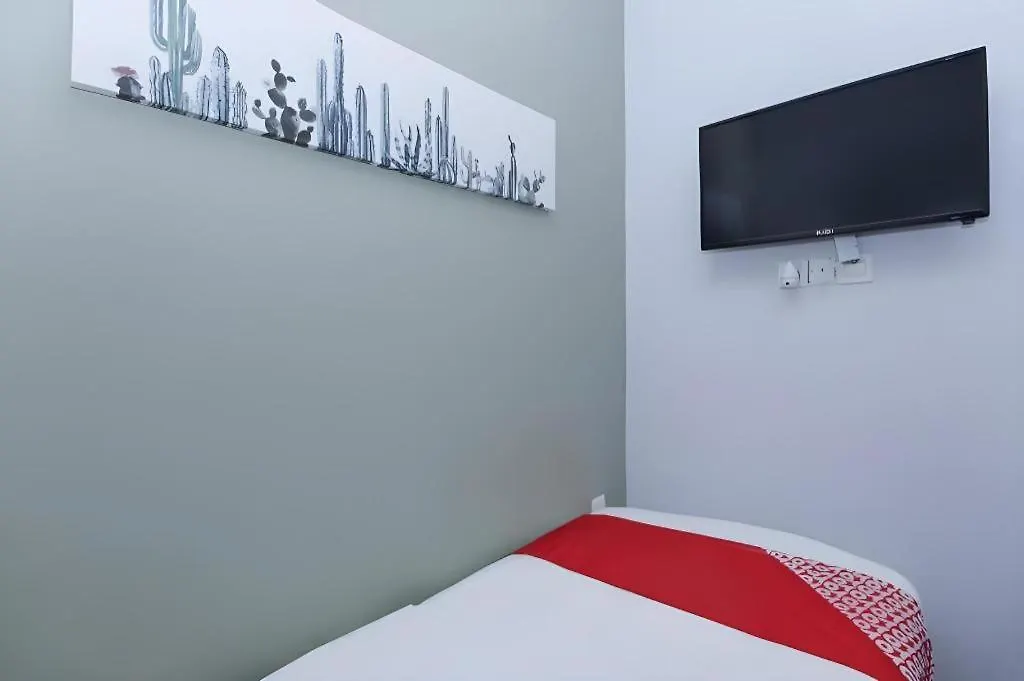 Oyo 90399 Green Home Hotel Kuala Lumpur